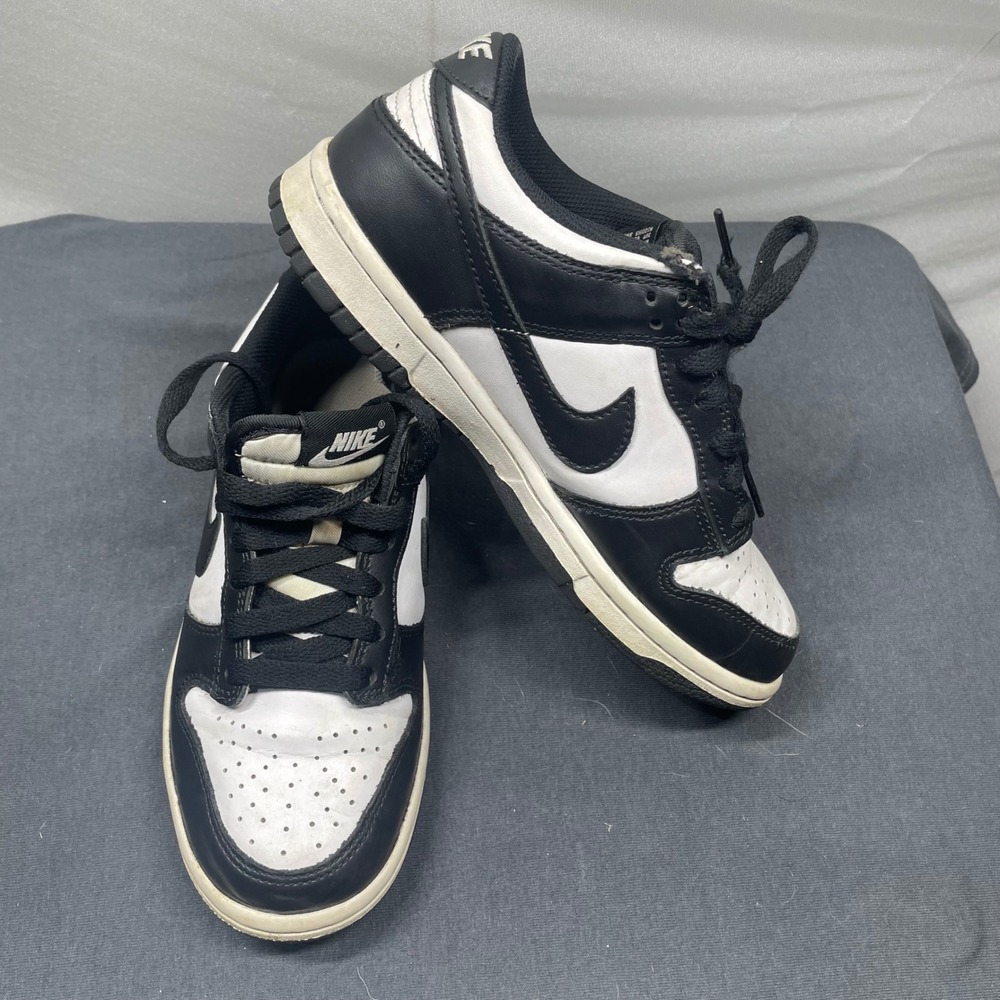 Nike Youth Dunk Low Leather 5Y Black White Panda CW1590-100 Streetwear Retro